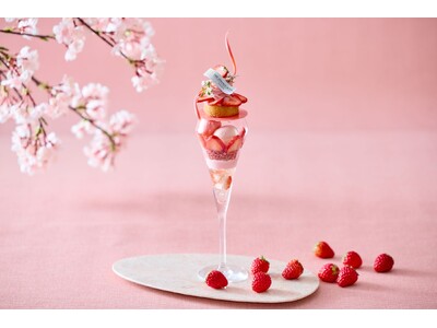 【名古屋】【開業10周年】心ゆくまで苺を愛でる、贅沢な春のひととき。桜香るグラスの中にもちもちの苺大福を...