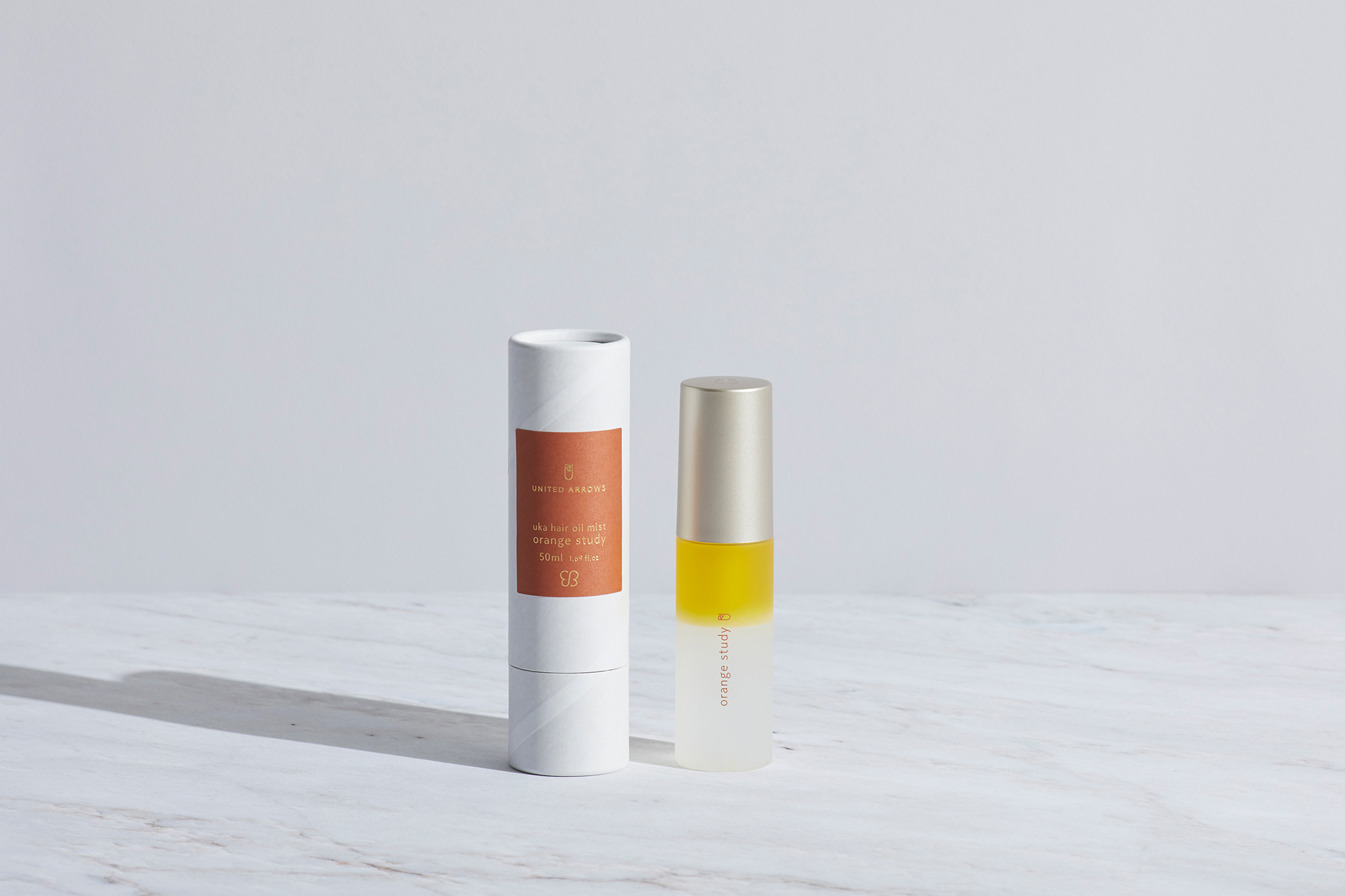 uka×UNITED ARROWS orange study第２弾となるコラボレーション。ユナイテッドアローズで11月10日(木)よりヘアオイルミストが発売