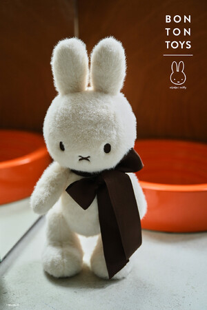 ミッフィーのぬいぐるみで大人気の『BON TON TOYS』より2025春夏新作のミッフィー誕生70周年を記念したアイテムが発売！