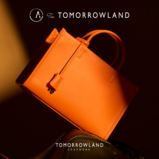 〈 A for TOMORRWLAND 〉馬具のもの作りの原点から生まれた＜A ( アー ）＞とトゥモローランドのバイヤーが打ち合わせを重ねて生まれた、本物にこだわり抜いたバッグをついにローンチ。のメイン画像