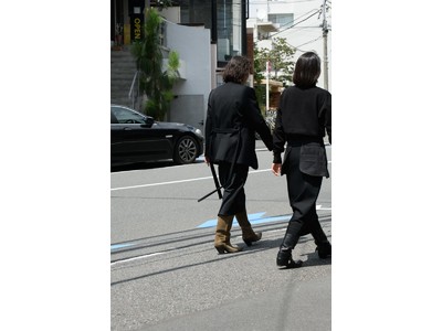 ＜Edition＞にて、しなやかでタフなパリジェンヌを彷彿とさせる注目のブランド「PHOTOCOPIEU(フォトコピュー)」の人気の別注パッチワークニットを販売