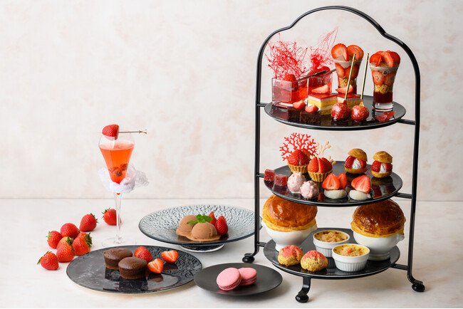 【富山エクセルホテル東急】冬の富山で、心躍るご褒美時間を。苺とショコラの甘い香りに包まれる「ストロベリーアフタヌーンティー」期間限定で開催!