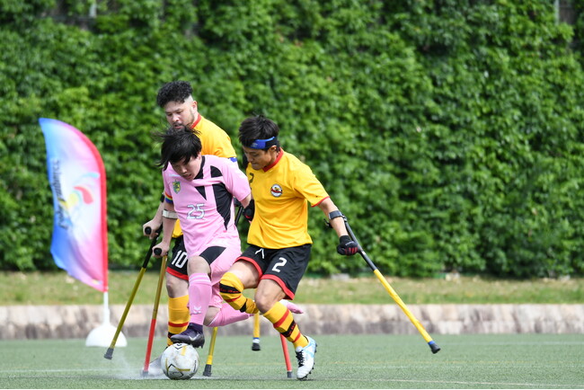 アンプティサッカー「レオピン杯2026」、健常者も一緒にプレー