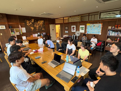 【叡啓大学】世界遺産・宮島で本学学生が恒例マルシェのテーマを企画！インターンシップで見つけた地域課題の解決に挑戦