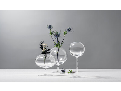 【ツヴィーゼル グラス】ドイツのジュエリーデザイナーSaskia DiezとZWIESEL GLASのコラボレーションによる花器コレクション「Fleur」（フルール）を限定発売。