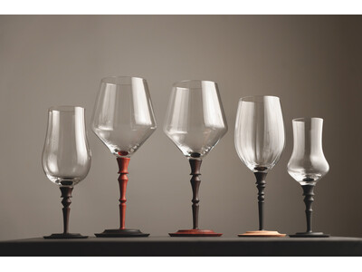 【ツヴィーゼル グラス】異素材が織りなす究極の美、MOKU glassとのコラボレーション。ツヴィーゼルとMOKU glassの職人技が融合した、5種類の特別なグラスコレクション