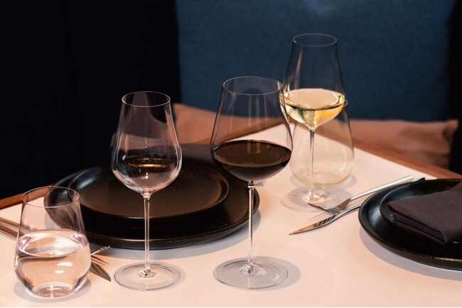 【ツヴィーゼル】ドイツ人シェフ Tim Raue（ティム ラウエ）氏とのコラボレーションにより誕生したハンドメイドシリーズの新作「Kolibri（コリブリ）」を2月10日にオンラインショップにて発売