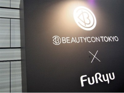 【イベントレポート】LA発・世界最大級の美容フェス「Beautycon Tokyo」に“大人のためのプリ”『AROUND20』を出展！