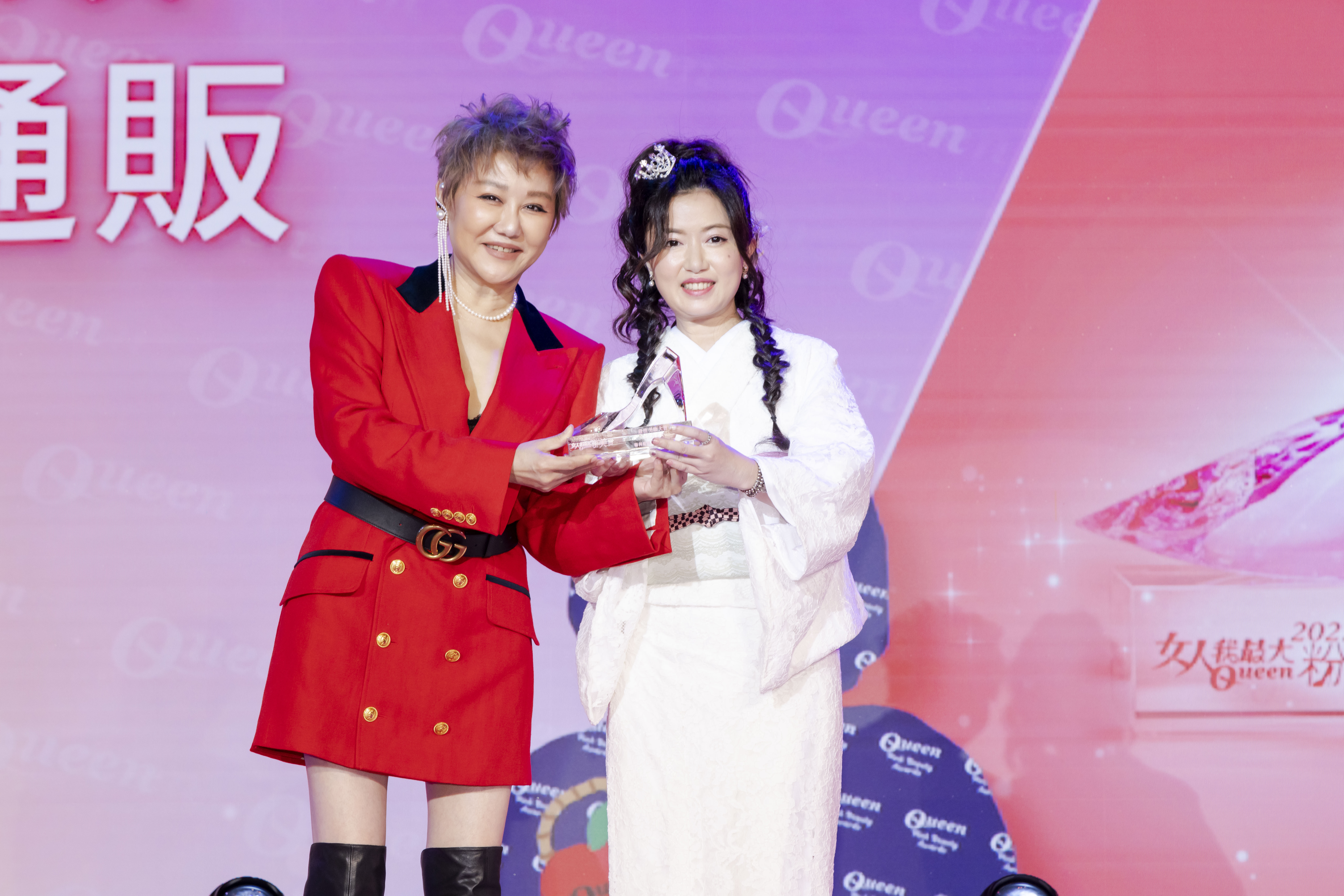 ドモホルンリンクル全8点中4製品が台湾最大の美容大賞『女人我最大』他、3媒体6部門で受賞