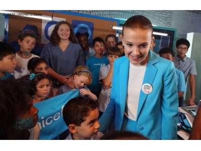 11月20日は「世界子どもの日」：ユニセフ「Go Blue」キャンペーン・ビデオにミリー・ボビー・“ブルー”や親善大使など出演【プレスリリース】