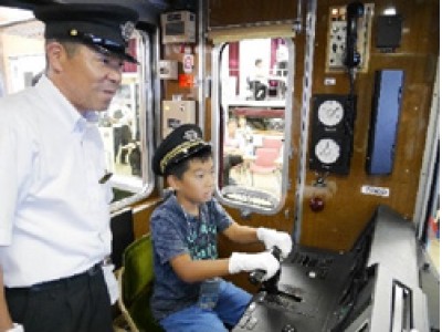 約2,600名の子どもたちの夢を応援します！「阪急阪神 ゆめ・まちチャレンジ隊2018」参加者募集　～ 電車の乗務員体験やホテルでのパティシエ体験など、夏休みの小学生に贈る56のプログラム ～