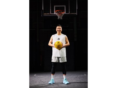 ������Ѓ~���g�A�v���o�X�P�b�g�{�[���v���[���[�E�x�i�[�� �I��ƃA���o�T�_�[�_������