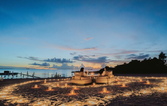 沖縄県内最大級のビーチエリアやガーデン、残波ビーチを明るく照らす「沖縄ざんぱイルミネーション　～五感でたのしむ冬のビーチリゾート～」を11月1日にスタート。【グランドメルキュール沖縄残波岬リゾート】