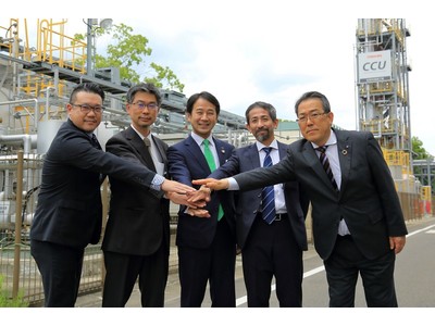 佐賀市・佐賀大学・不二製油グループ本社と共同し、CO2を活用した大豆育成研究プロジェクト開始のお知らせ