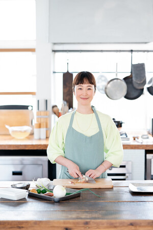 “料理好き”黒木華、初の著書！　１年間365日書き留め続けた「今日作ったもの。食べたもの」――大人気俳優の日々の食卓がそのまま丸ごと一冊に！