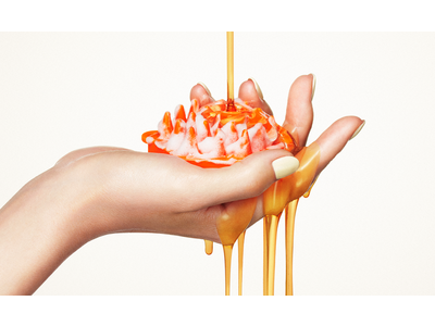 頭皮ほぐしてスッキリ！蜜髪つくるヘッドスパブラシが「ハニーク」から新登場。毎日手軽にマッサージを取り入れて地肌から美髪ケアを。