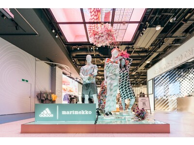 adidas x Marimekko Spring Summer ‘23 Collectionに合わせ、彩り鮮やかな花のインスタレーション演出を開始！