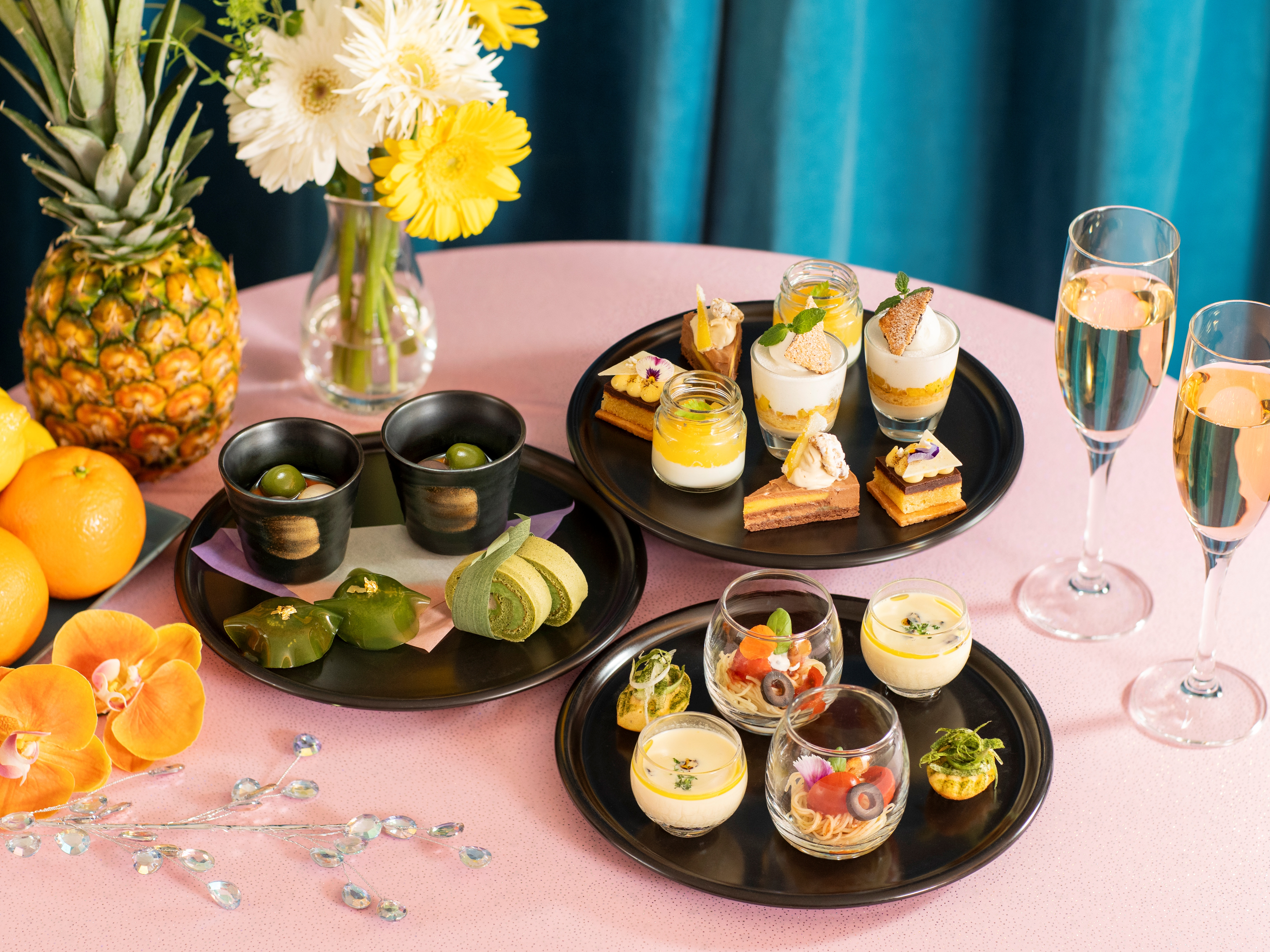 2025年5月19日(月)から「サマーアフタヌーンティー」がスタート！心くすぐる夏のスイーツで、涼やかなティータイムをどうぞ