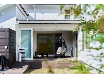 【新掲載】愛犬と泊まれる宿泊予約サイト「いぬやど」に、白壁の風情ある街並を愛犬と楽しめる「わんにゃんリゾ...