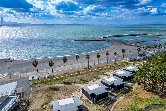 【実質30％OFF以上】潮干狩りや温泉もお得に！大阪・二色の浜の公園内に佇む、絶景グランピング施設「うみテラス二色の浜」が『地域おもてなし特典』を配布開始