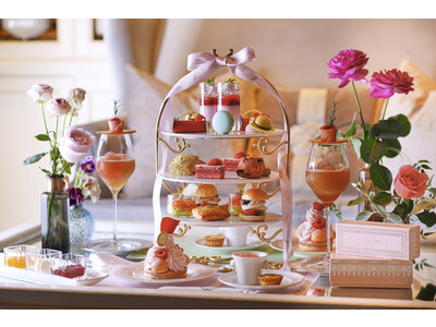 ストロベリーアフタヌーンティー with LADUREE～マリー・アントワネットの世界～