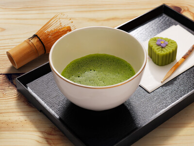 原宿・竹下通りの“茶室×カフェ”「NOA COFFEE MATCHA SALON」 ならではの新提案！抹茶やトッピングを好みに合わせて選べる「カスタマイズ抹茶ラテ」で抹茶体験をアップデート！