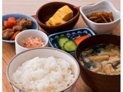 「体がほっとする。」をコンセプトにした、米と味噌汁のおいしい定食屋『ななつぼし』のクラウドファンディングがmakuakeにてスタート！ "1年間何度でも定食が無料"のパスポートも。