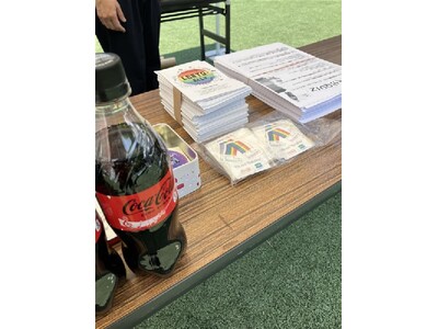 コカ・コーラ ボトラーズジャパンとファミリーマート 関大万博フェスタ~巡縁祭~「KANDAI RAINB...