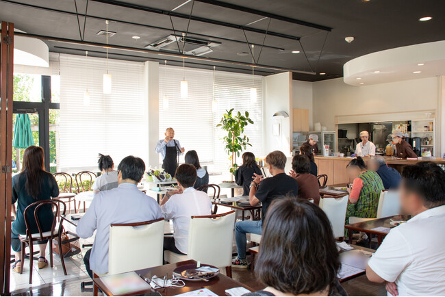 物価高だからこそ、目利きになりたい！“味わいながら学ぶ“人気のフルーツ教室　テーマは「いちご」
