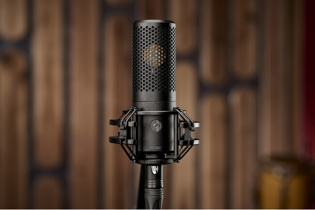Shure�A�V����KSM�X�^�W�I�}�C�N���z���V���[�Y��8��27���i�؁j��荑���̔��B