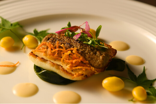 フレンチレストラン「スマイリーネプチューン」 日頃のご愛顧に感謝を込めて――お客様感謝企画「4名様でのご来店で、1名様分が無料に！」