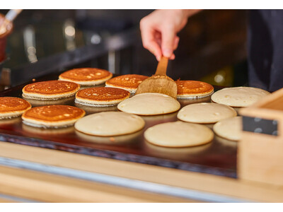 こんなの食べたことない!? 注文を受けてから焼き上げる、出来立て熱々どらやき「焼どら」♪　“どらやき どら山 淺草工房” にて新登場！