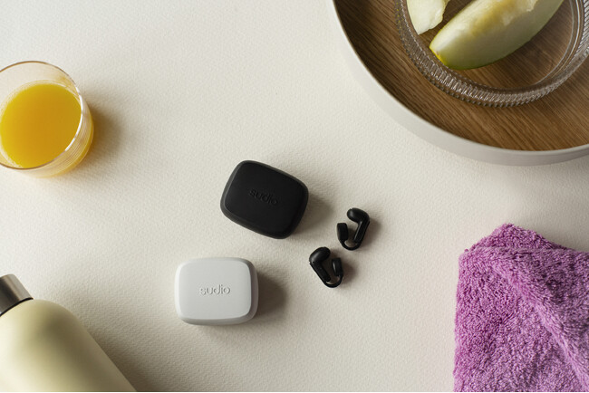 【新発売】スマートタグ、クリップ型イヤホンが北欧オーディオブランド「SUDIO」から登場！2025年９月末より発売