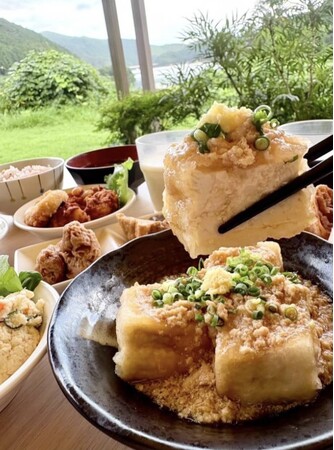 食欲の秋にぴったり！「五ケ山豆腐」から季節限定で新登場『揚げ出し豆腐 鶏そぼろあんかけ御膳』