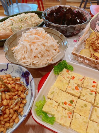 コラーゲンバイキング「愛しとーとごはん」8月新メニュー18種類、お盆も休まず営業