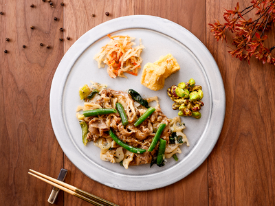 ピリッとした黒胡椒がアクセントの「黒胡椒香る牛肉の香味ソースあえ」が3月24日（火）に登場