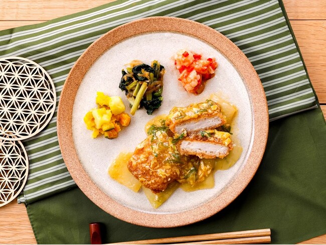 卵あんを増量!「ふんわり卵のカツとじ」がリニューアルして10月2日(金)に登場