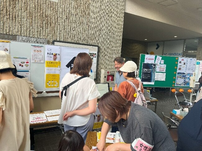 第４回「きよとこ 清原マルシェ」における「女性活躍ネットワーク」ブース…