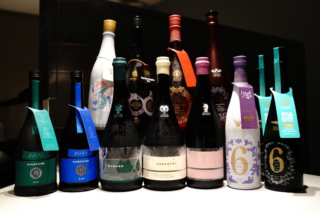 【10月25日開催】“新政12種”特別日本酒の会を六本木〈鮨無垢〉で開催。異端教祖・見えざるピンクのユニコーン・農民藝術概論、A/Hタイプなど希少新政が一堂に!
