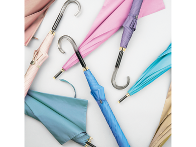 お出かけの機会を楽しく彩るレインアイテムが充実「エンジョイレインフェア」を開催します