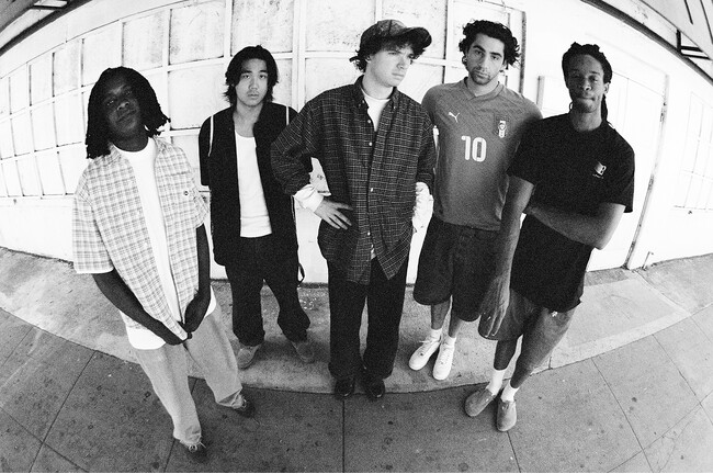 プレスリリース「NY発のHip-Hopコレクティブ、WHATMORE（ワットモア）オルタナロックへ進化した新曲「go!」とそのビデオを公開」のイメージ画像