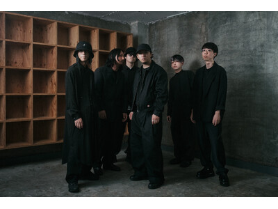 �����O�̑�^�t�F�X�ɑ����o���̉��y�W�c�uBlack petrol�v�A��5�N�Ԃ�ƂȂ�t���A���o���uDiaspora�v�����[�X����I�����E���E���s�����鎩���惌�R���N���u�c�A�[�̏o���A�N�g������I