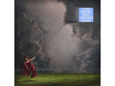 �|�b�v/R&B�E�̃g�b�v�ɌN�Ղ���̕PRAYE�i���C�j�A�n���X�E�W�}�[�iHans Zimmer�j�����̐V�ȁuClick Clack Symphony.�v��MV���}築���