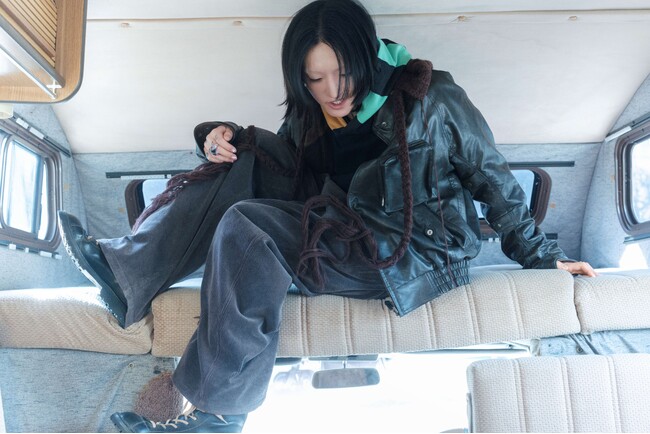 Ayase、オールセルフプロデュースEP作品『dialogue』より、「うるさ」を本日先行配信リリース！