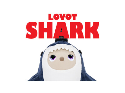 『LOVOT』がサメにがぶっと食べられた！？『LOVOTウェア』から遊び心たっぷりな「がぶっとサメベロアカットソー」など計４アイテムが登場！ 2025年7月11日（金）より販売開始
