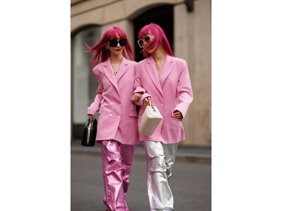 AMIAYAがブルガリ2023年春夏アクセサリーコレクションを纏う