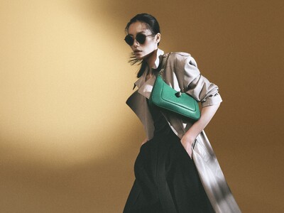 ブルガリ 2023 年秋冬アクセサリーコレクションより海と大地が出会う美しい海岸の入り江をインスピレーションとしたモダンな新作バッグが登場