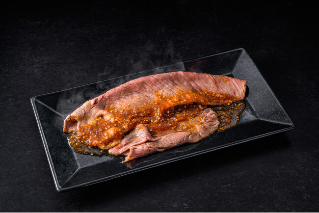 焼肉店『牛恋』が料理研究家・リュウジ監修『至高の焼肉のタレ』を使用したA5黒毛和牛肩ロースを「肉フェス(R) 2026 TOKYO JAPAN Premium20」にて限定提供。
