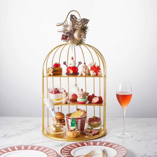 「LOUANGE TOKYO Le Musee」のクリスマス アフタヌーンティー2025“ サプライズで届ける感謝の気持ち ~アムールギフトBOX~”