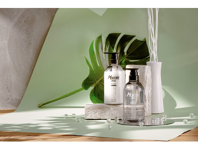 遂に誕生！数々の高評価や賞を受賞したブランド【モッチスキン】から、もち髪へ導く「深層保湿×うるおい吸着」の次世代シャンプー＆トリートメントが新登場。